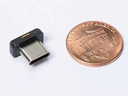 Varnostni ključ Yubico YubiKey 5C Nano FIPS (140-3), USB-C